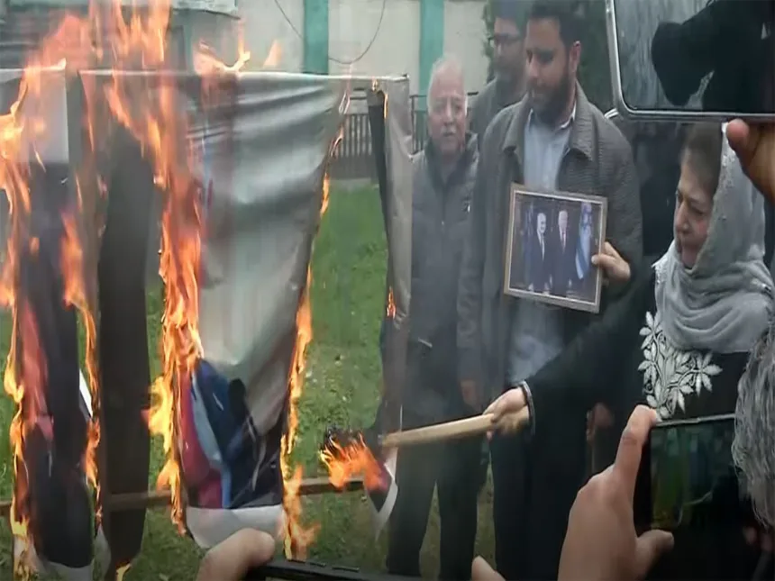Mehbooba Mufti criticises Centre for not condemning killing of Khamenei; burns Netanyahu, Trump posters